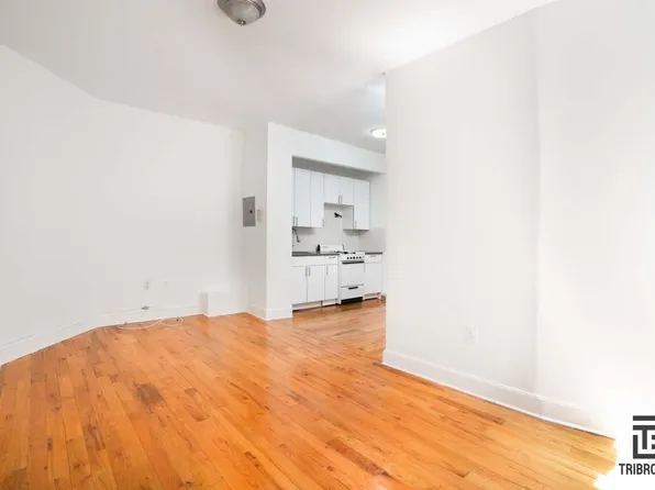 448 Street Nicholas's Avenue image 1 of 4