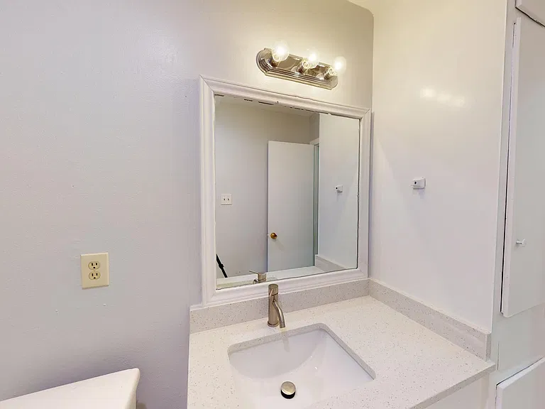 7611 Lunar Dr — Photo 14