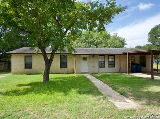 703 Val Verde Dr, Pleasanton, TX 78064