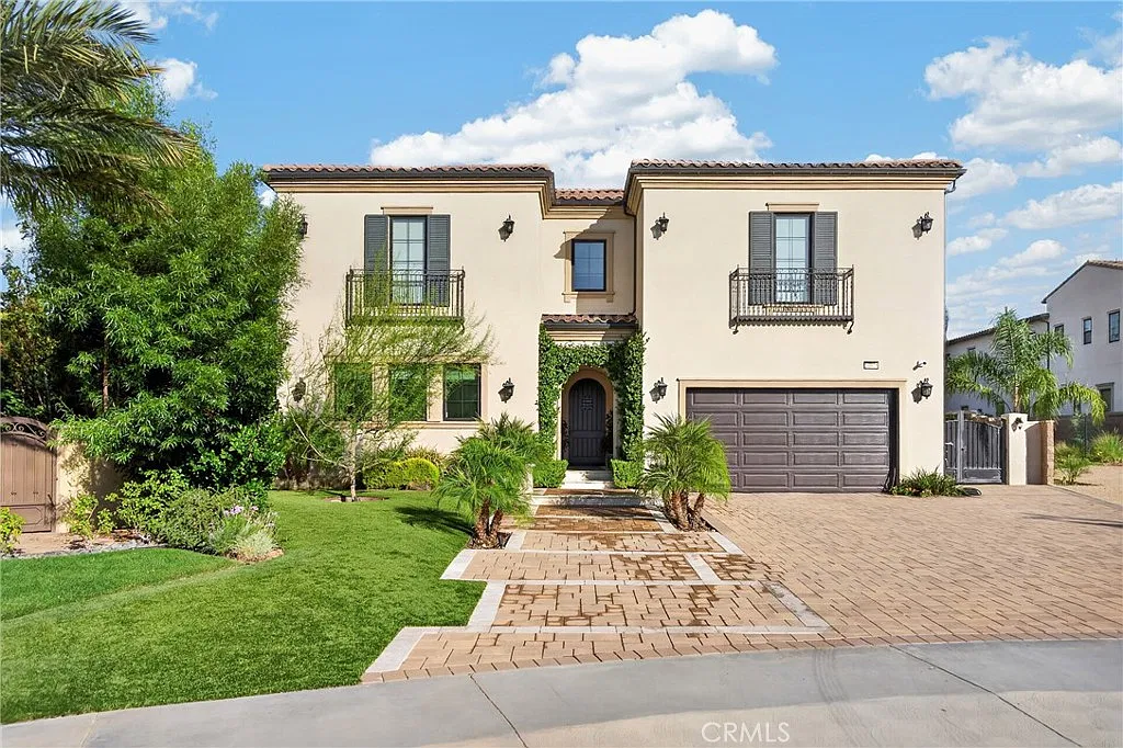 5 bed, 5691 sqft, $16,500 — Photo 4