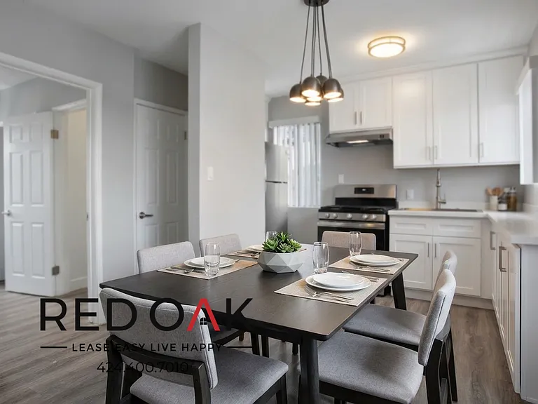 479 E 49th St #481-1/4 — Photo 5