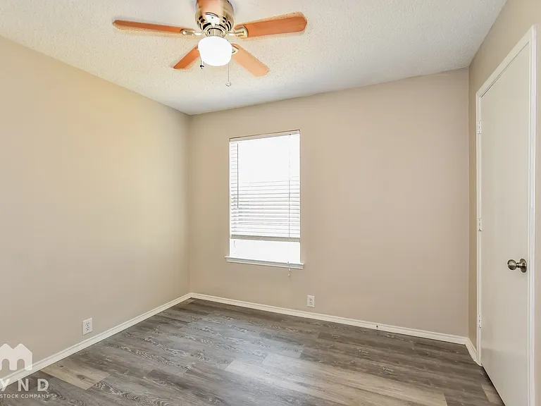 4313 Napa Valley Dr — Photo 12