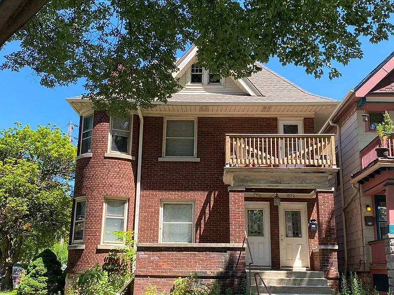 2376 N Weil St — Photo 1