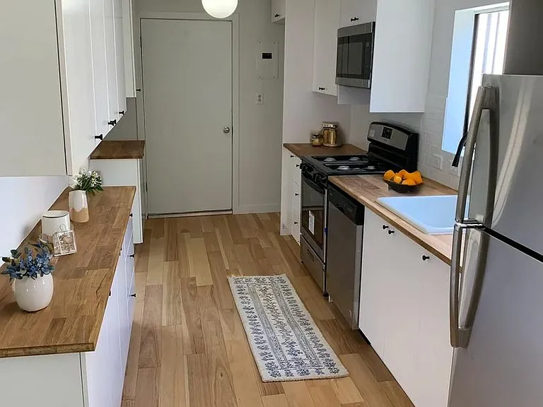 2216 Griffin Ave — Photo 6
