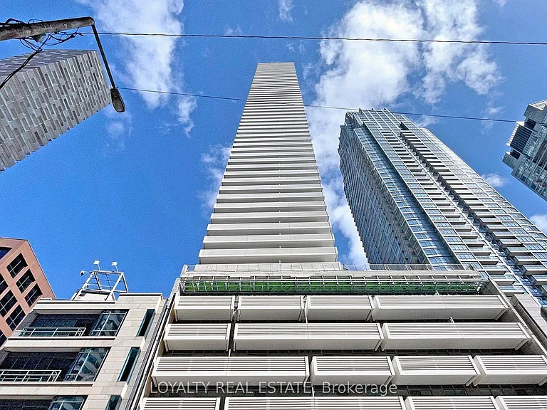 2221 Yonge St #1705 — Photo 43