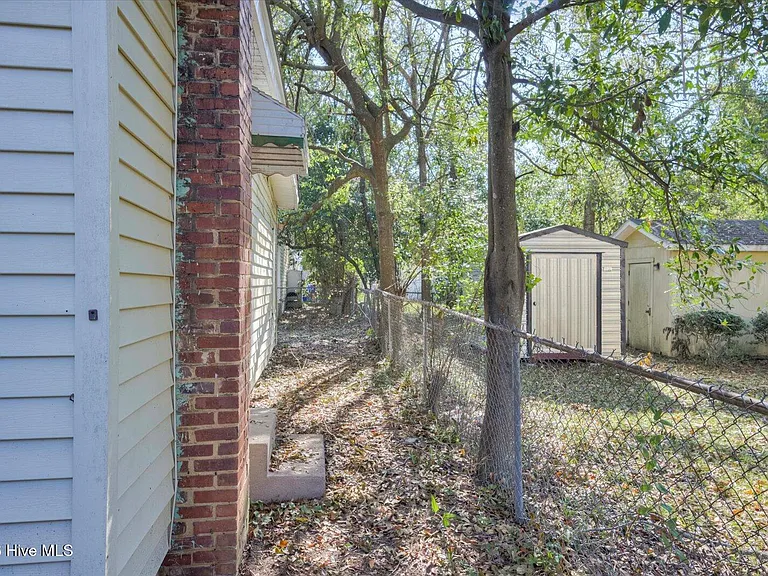 311 Abbeville Ave NE — Photo 23