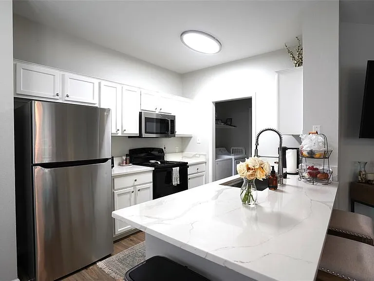 1700 Constantino Cir #A — Photo 6