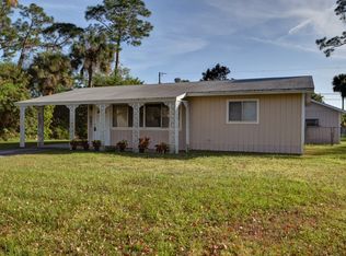 607 Dempsey Ave, Sebastian, FL 32958