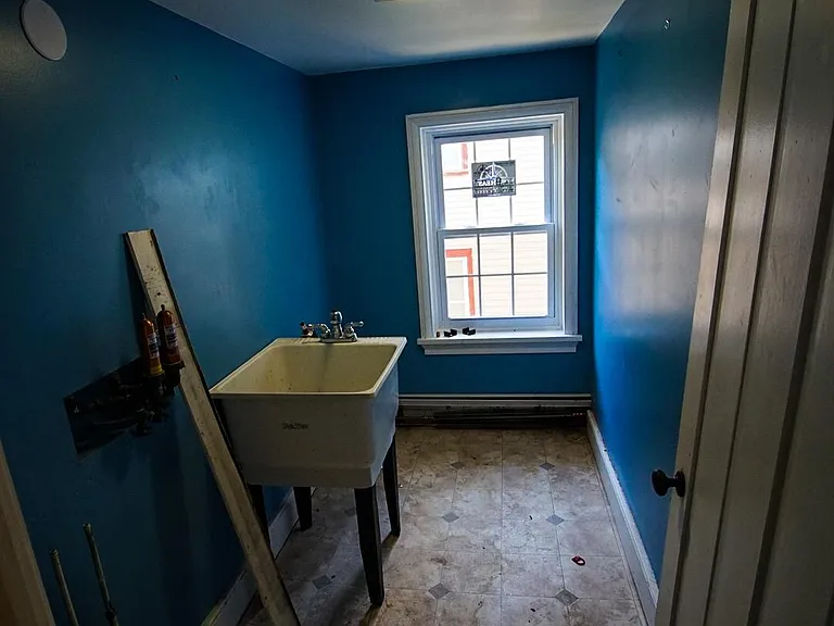 32 Market St — Photo 13