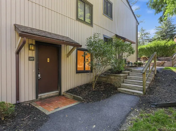 3307 Pine Cone Court, Poughkeepsie, NY 12603