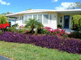 5865 Camelot Dr N, Sarasota, FL 34233