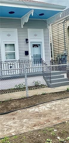 1st image of 3502 Annunciation St