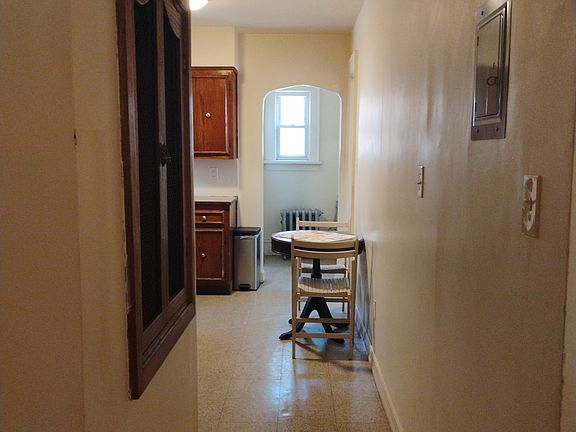 4th image of 85-75 148th St Floor 1