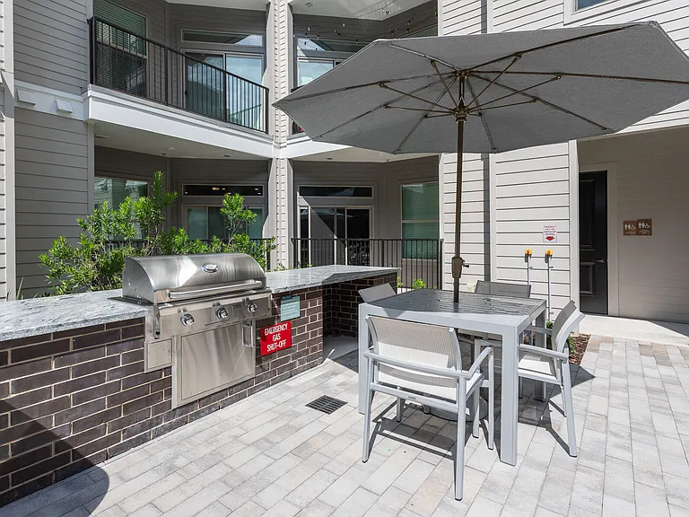 Broadstone East End — Photo 23