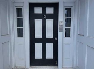 10 Lenox Ct APT 807, Suffern, NY 10901