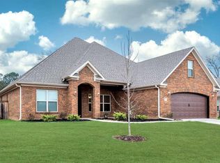 24 Drew Dr, Little Rock, AR 72223