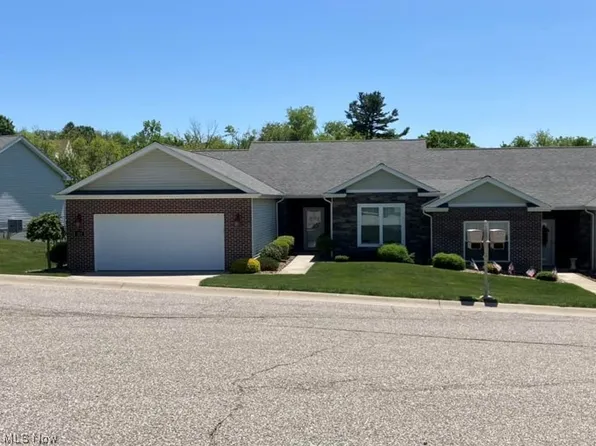 209 Eldorado Dr, Steubenville, OH 43953