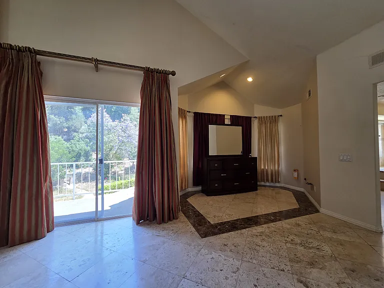 20376 Bickford Dr — Photo 14