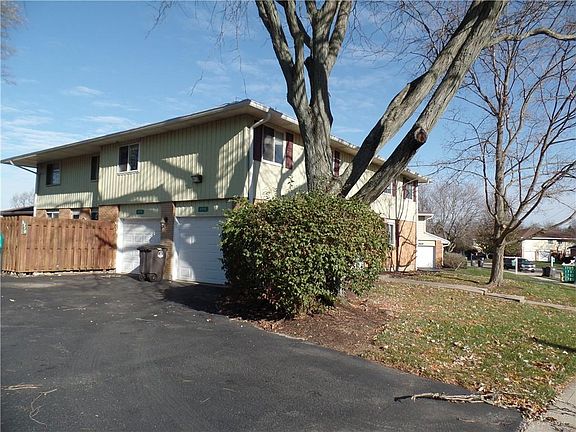 3rd image of 1715 Mars Hill Dr