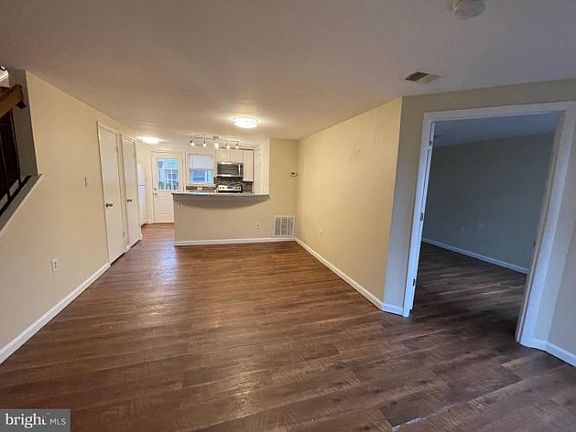 4th image of 4437 Pembrook Village Dr #123