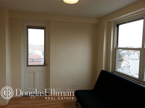 5th image of 3215 Avenue H #190