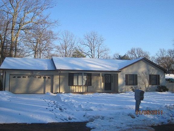 3rd image of 1179 Evergreen Ave
