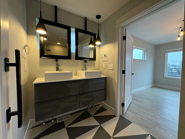 The Ledge At Five Mile! **Move In Special: $1,000 Off First Month's Rent** — Photo 33