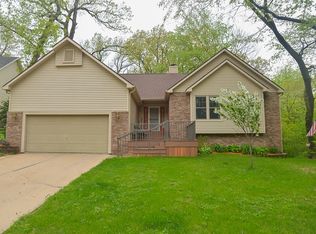 3753 Old Orchard Rd NE, Cedar Rapids, IA 52402