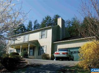 1536 Surry Hill Ct, Charlottesville, VA
