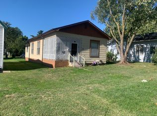 408 6th St, Monett, MO 65708