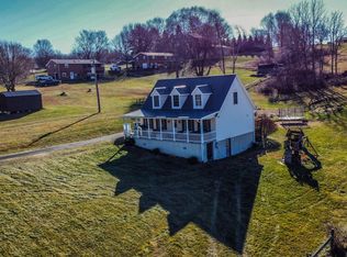 221 King Ln, Lewisburg, WV 24901