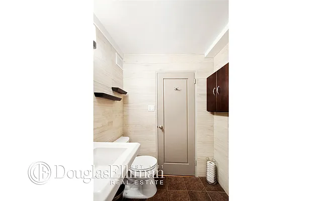 Rented by Douglas Elliman | media 16