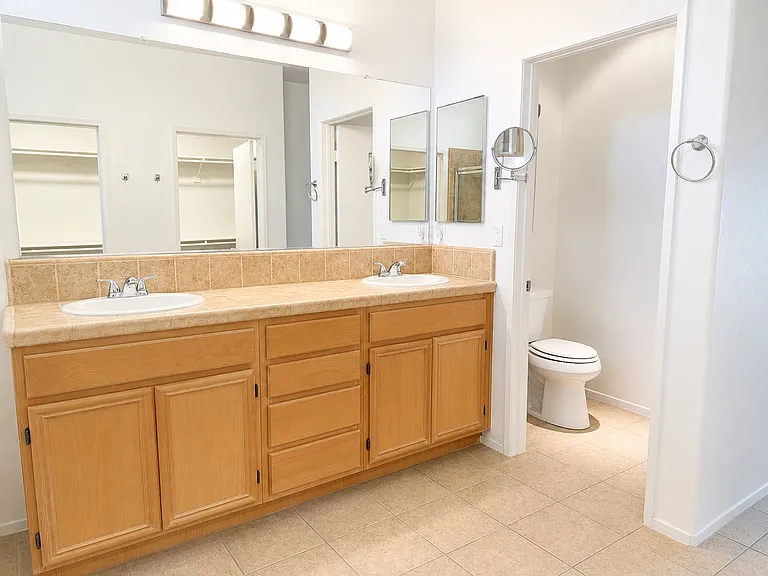 952 Mira Grande — Photo 16
