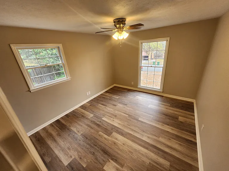 5401 Lichfield Rd — Photo 28