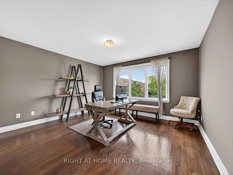 91B Evans Ave — Photo 27