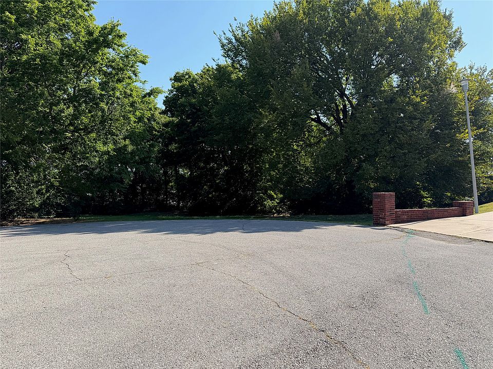 2nd image of E 111th Ct