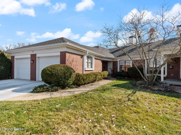 1281 Parkway Gardens Ct, Louisville, KY 40217
