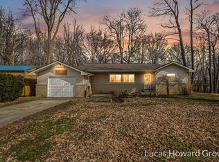 57565 Twin Lakes Rd, Cassopolis, MI 49031