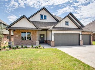 1111 Sawgrass Ln, Enid, OK 73703