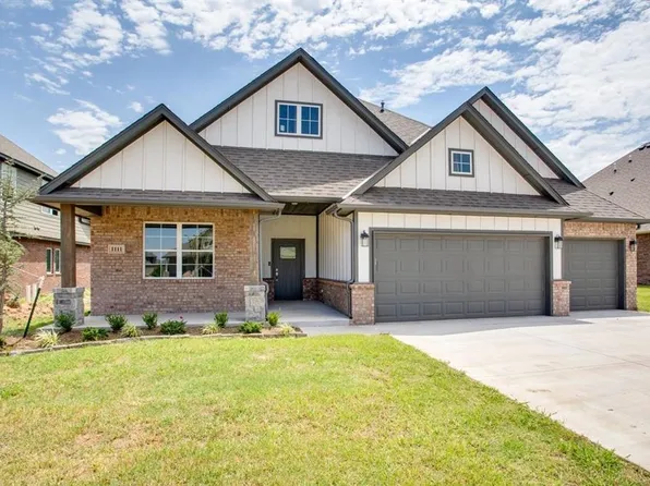 1111 Sawgrass Ln, Enid, OK 73703