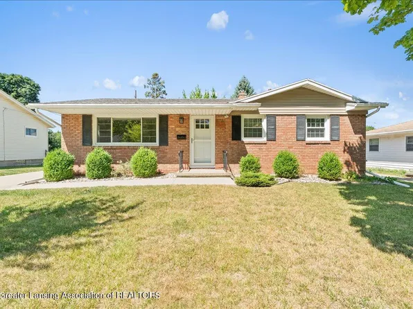 2104 Edwin Pl, Lansing, MI 48911