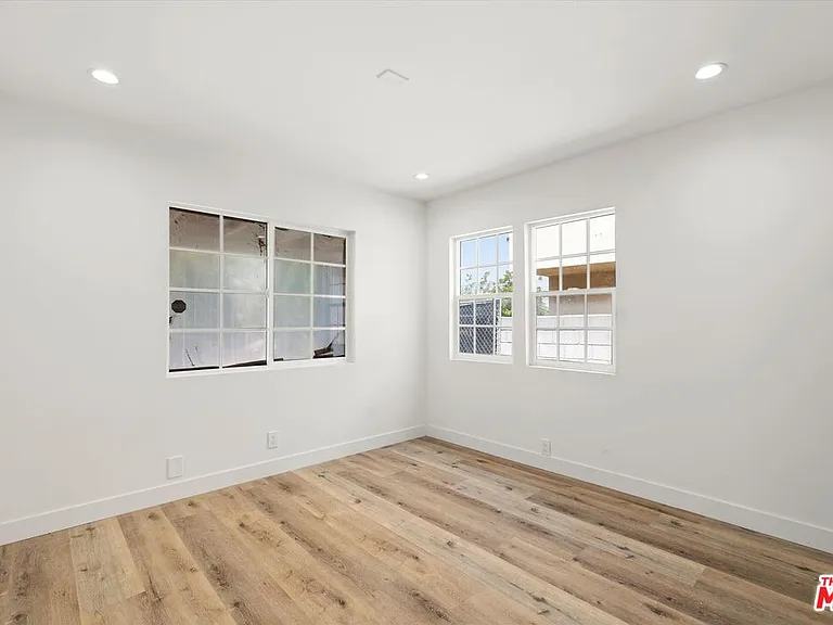 3748 Veteran Ave — Photo 7