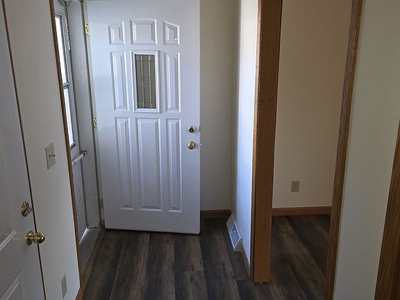 5th image of 19 Fordem Ct #19