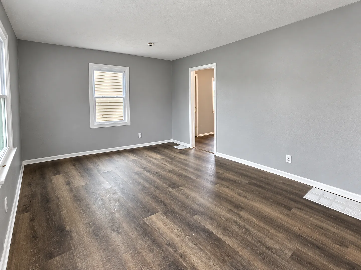 Affordable Newly Remodeled 3BR Home with Full Basement — Photo 2
