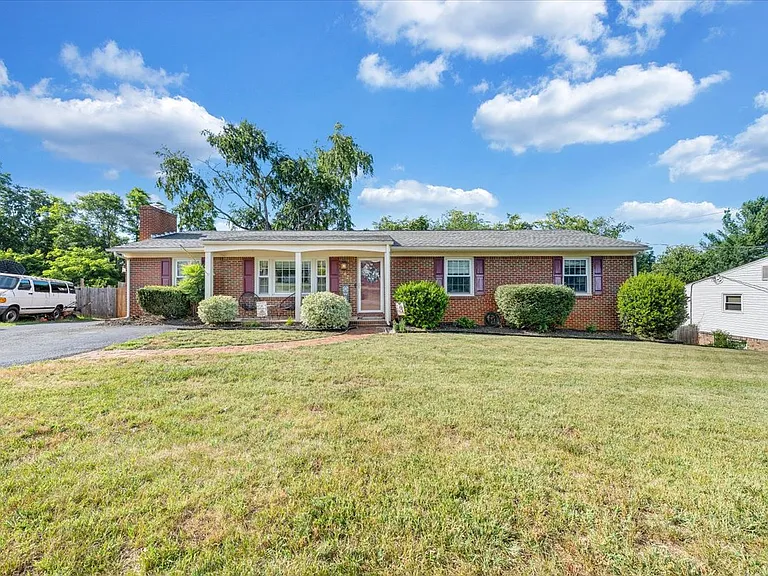 621 Aragona Dr — Photo 68