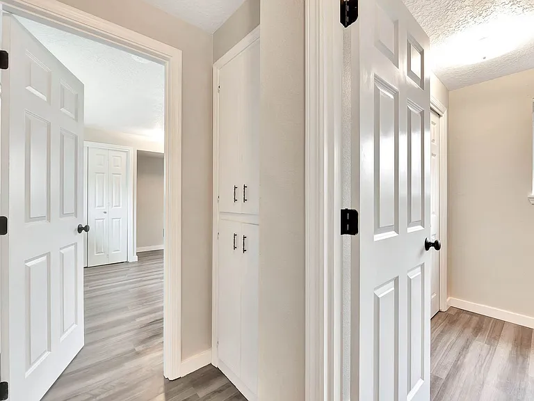 Savage / Ellis Duplex — Photo 27