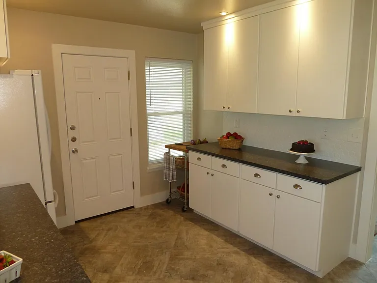2303 Devonshire Dr — Photo 9