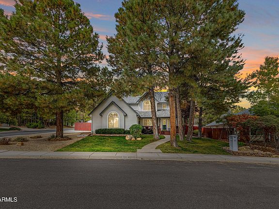 2nd image of 2201 N BRISTLECONE Drive