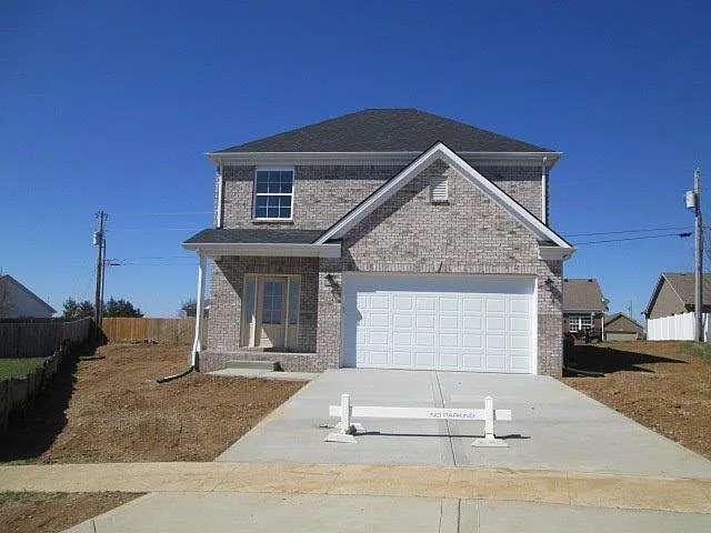 124 Preston Pl photo 1