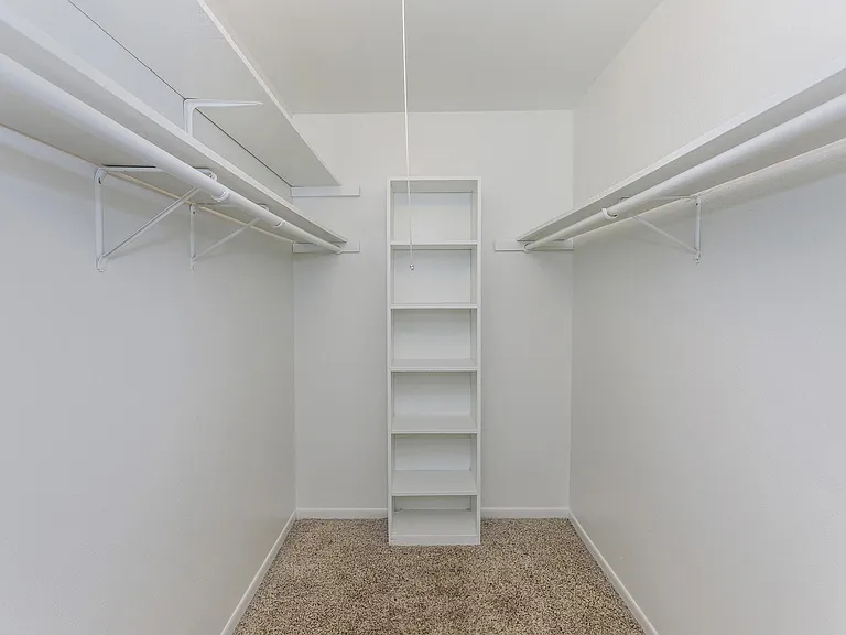 Serenity Apartments — Photo 6